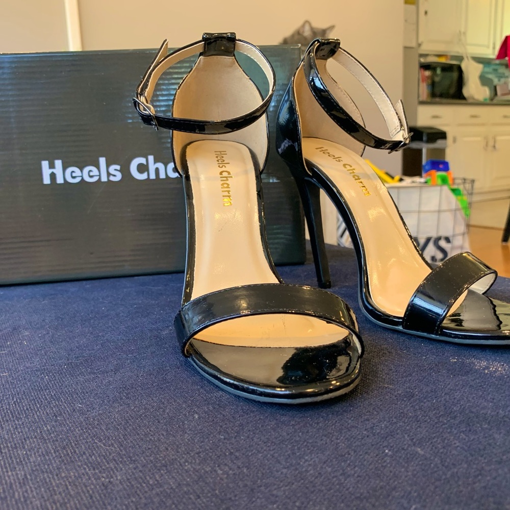 Women's black heel 6.5